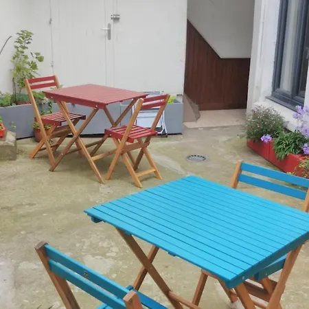 3 Petits Chats Dans Le Vieux アパート リール